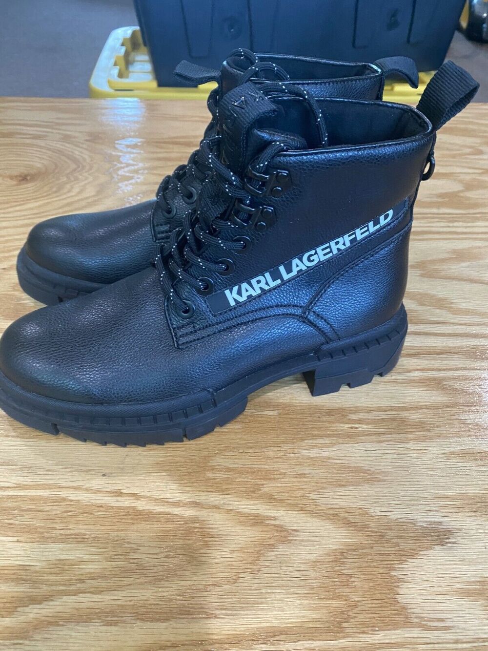 Karl Lagerfeld Paris Combat Boots Mens 7.5 Black Leather Logo Pebble Grained S61
